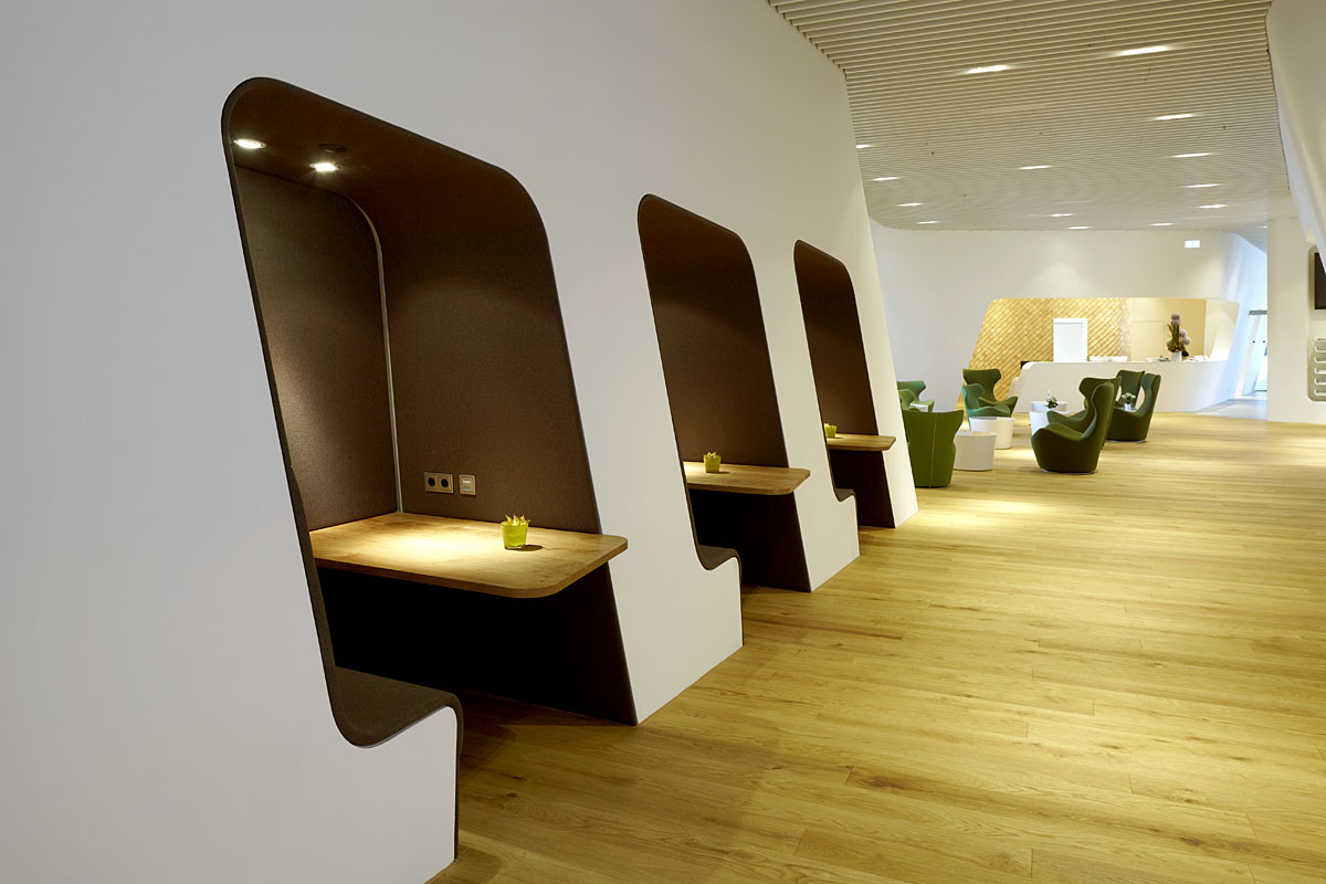 VIP WING Lounge Flughafen München - Business Corner - TROPP LIGHTING DESIGN
