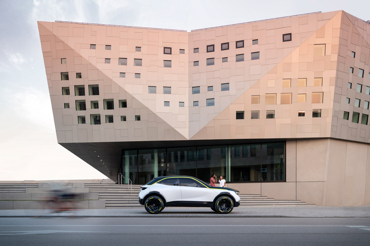 Neuer Markt Ingelheim - Über 300 Fenster mit metertiefen Laibungen - TROPP LIGHTING DESIGN